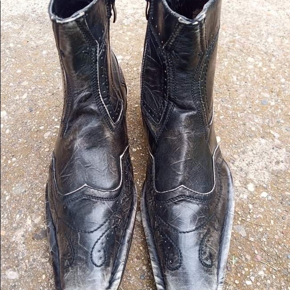 Men’s Boots Size 10.5. Men’s Short Black Boots. - Picture 3 of 13